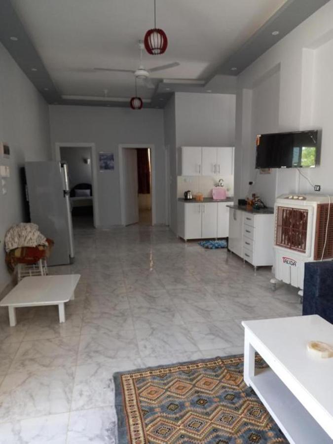 Nefertarie Guest House Луксор Экстерьер фото