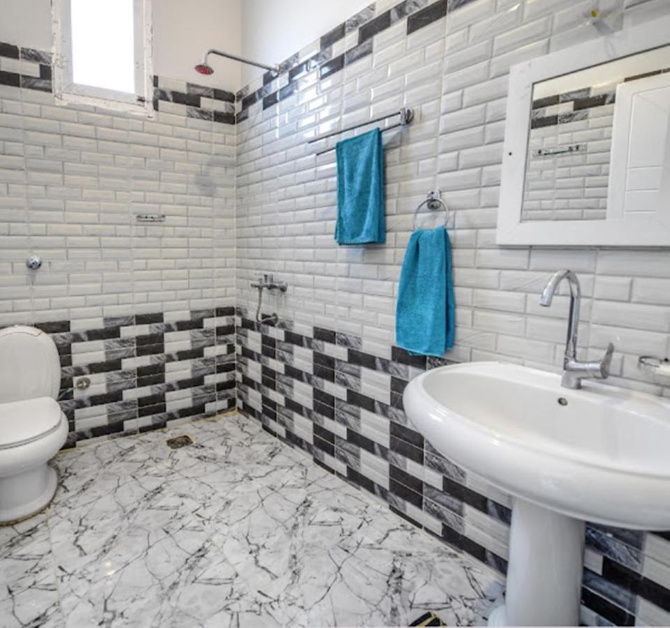 Nefertarie Guest House Луксор Экстерьер фото