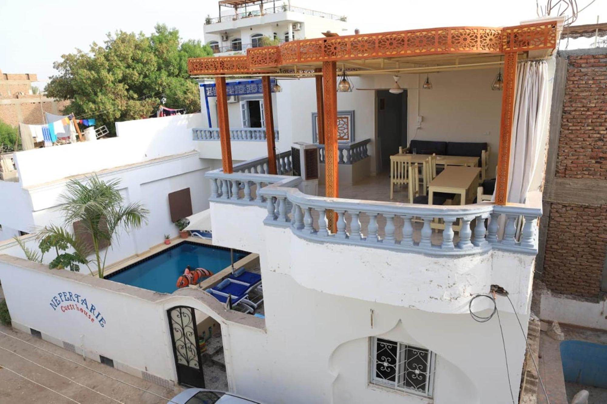 Nefertarie Guest House Луксор Экстерьер фото