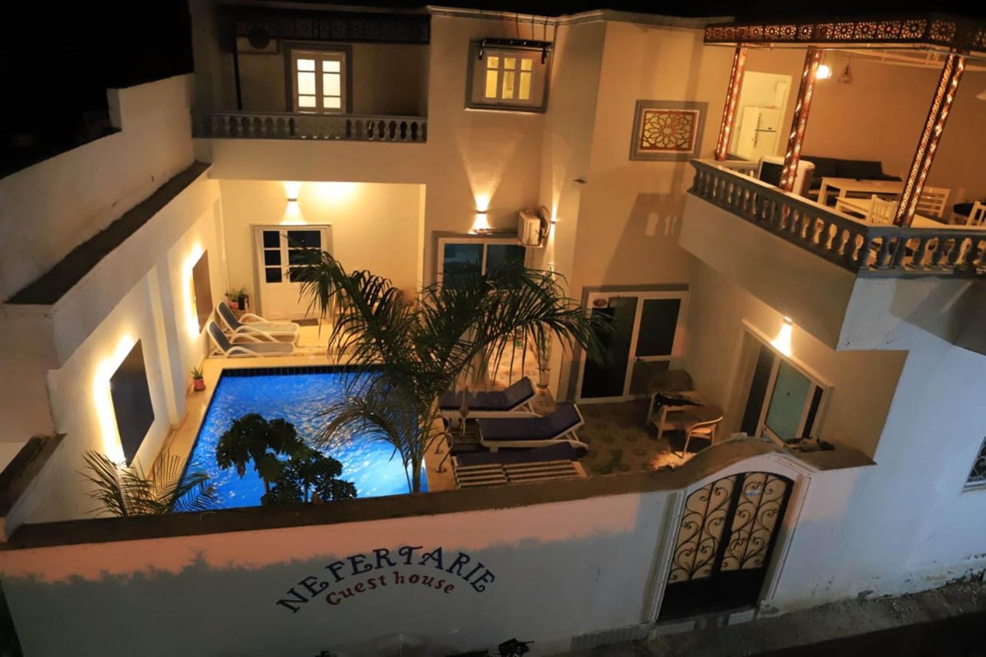 Nefertarie Guest House Луксор Экстерьер фото