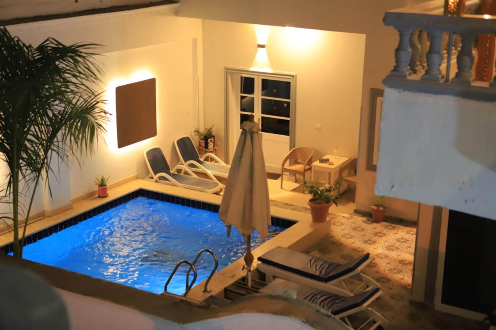 Nefertarie Guest House Луксор Экстерьер фото