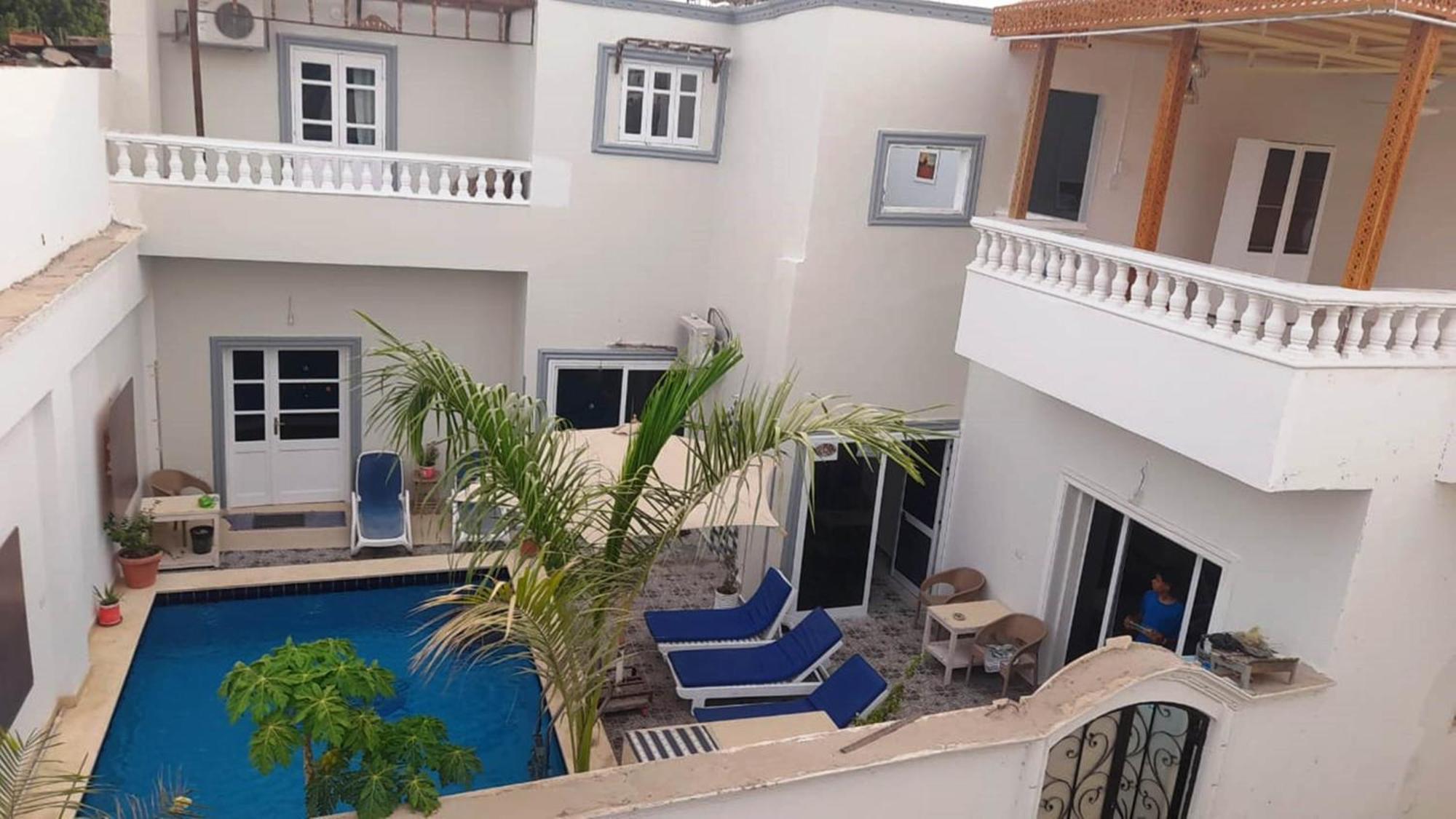 Nefertarie Guest House Луксор Экстерьер фото