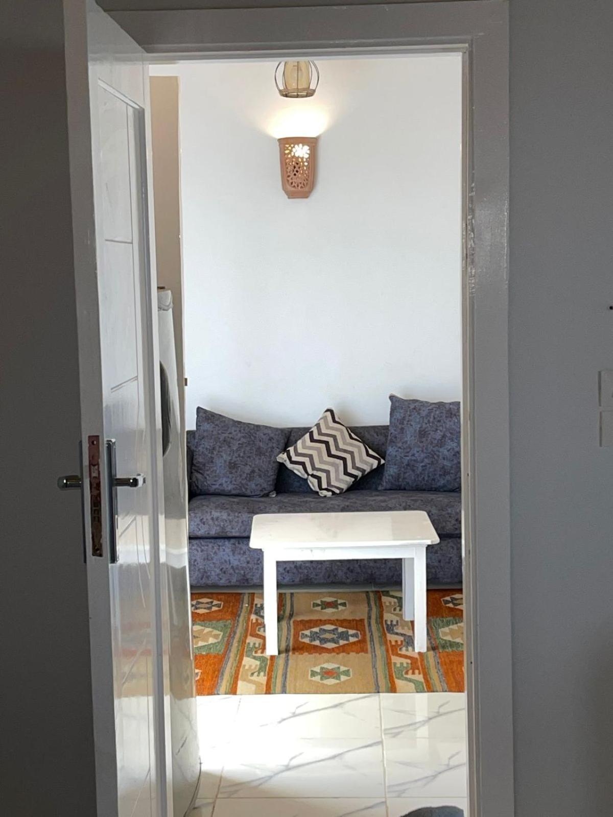 Nefertarie Guest House Луксор Экстерьер фото