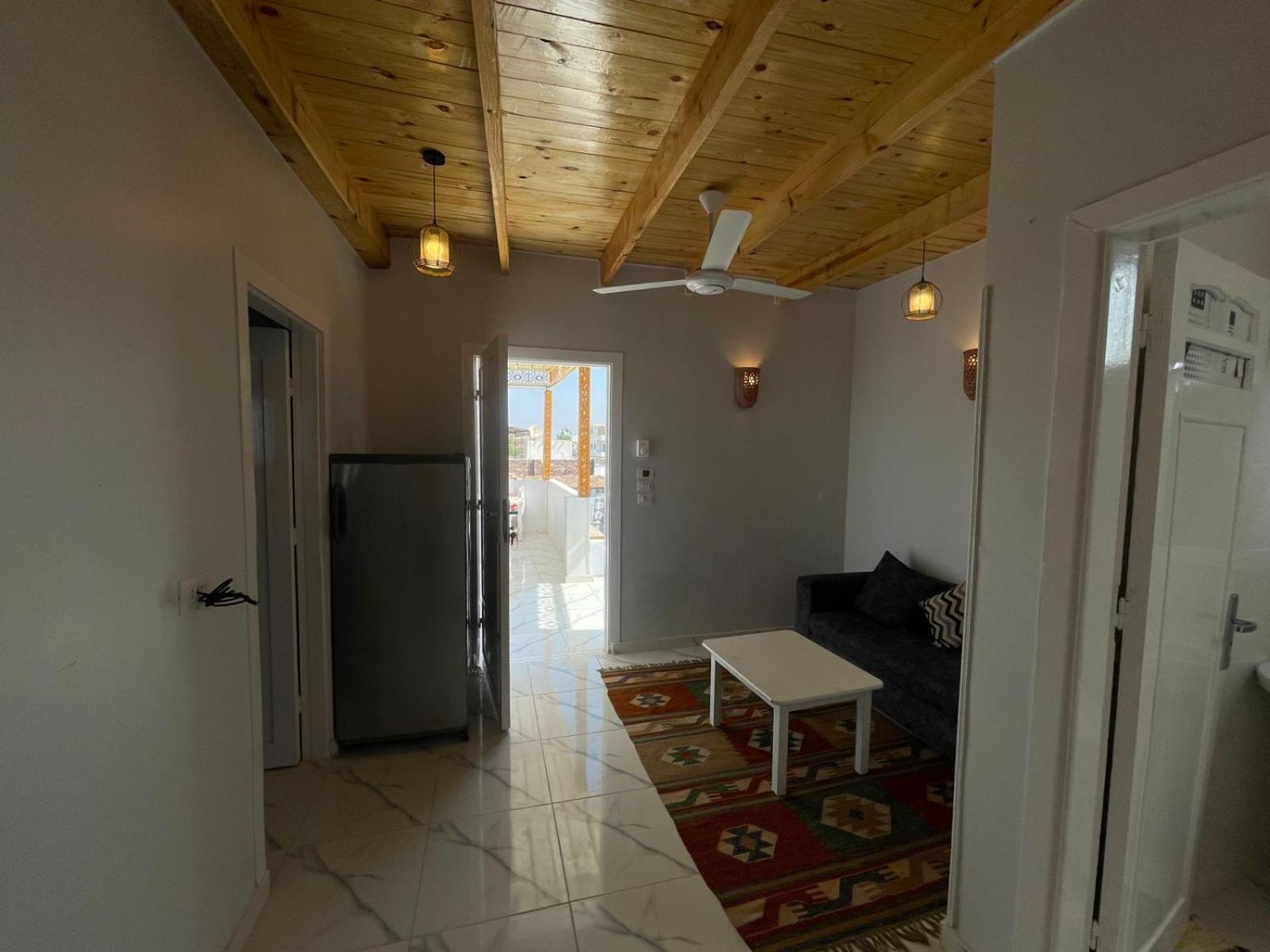 Nefertarie Guest House Луксор Экстерьер фото